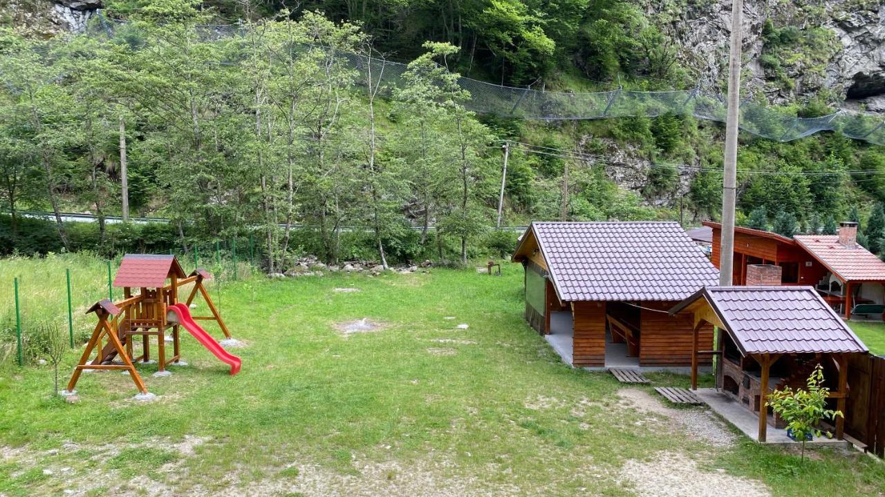 Casuta Din Poiana Rau Sadului Villa Ngoại thất bức ảnh